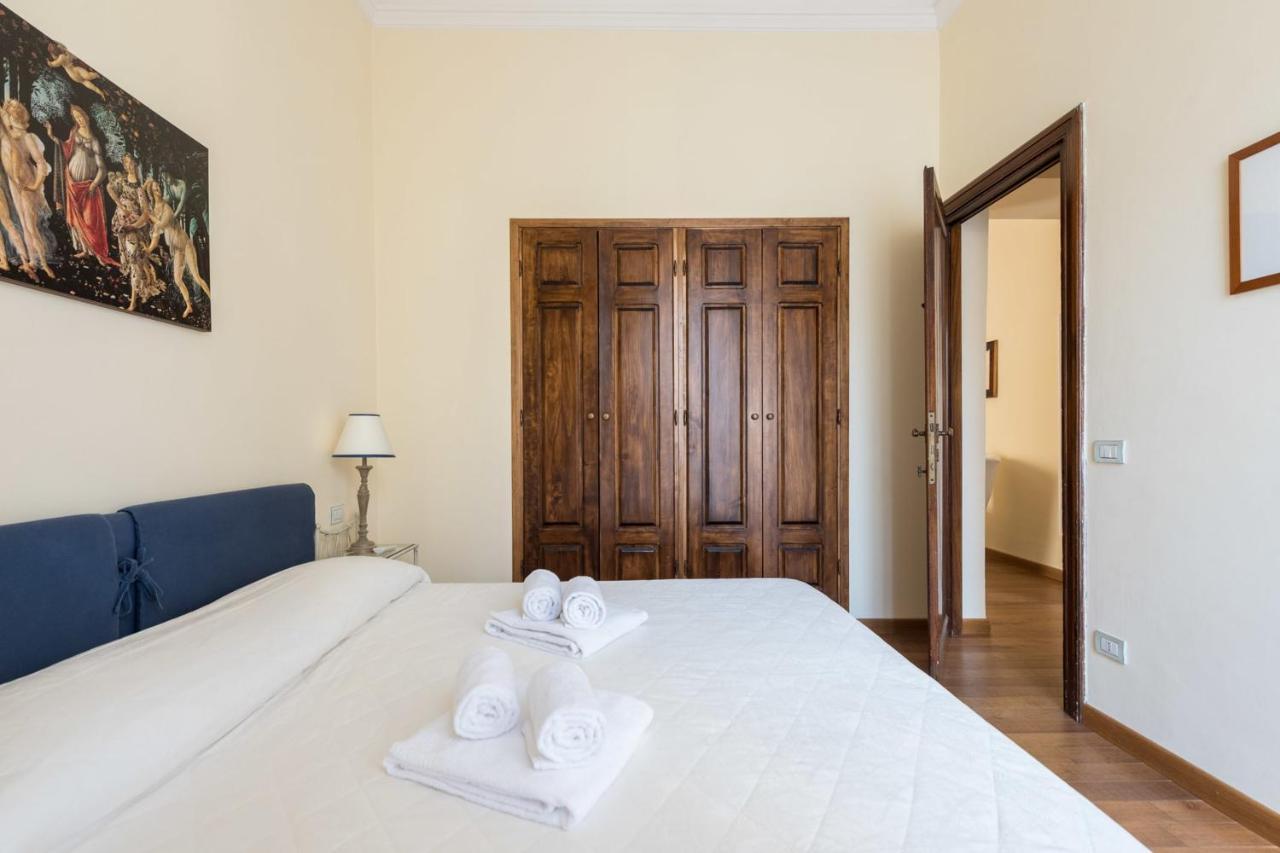 Charming 2Bed Apartment Overlooking Duomo - Hosted By Sweetstay فلورنس المظهر الخارجي الصورة