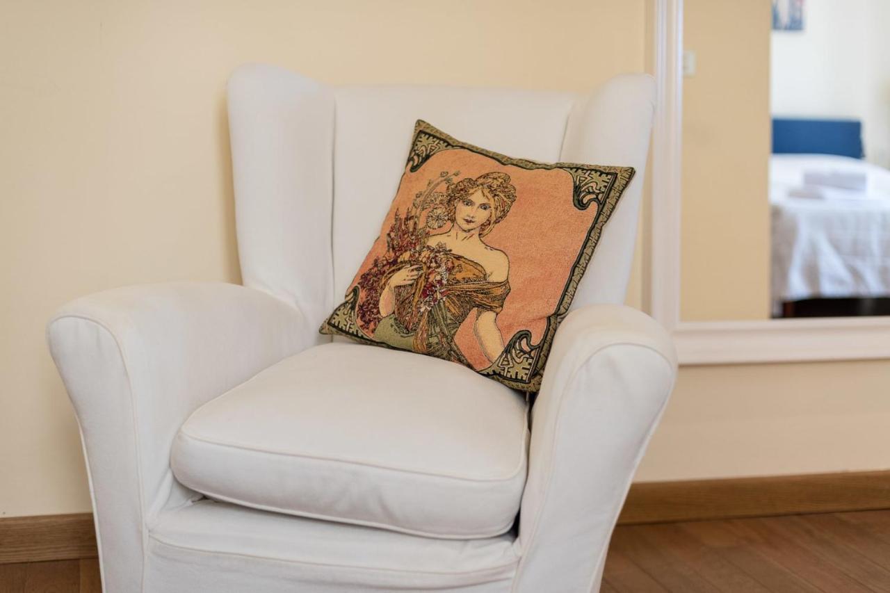 Charming 2Bed Apartment Overlooking Duomo - Hosted By Sweetstay فلورنس المظهر الخارجي الصورة