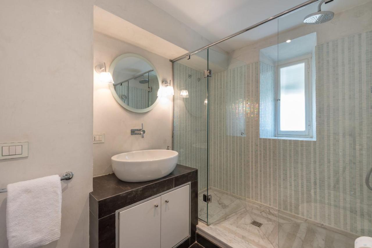 Charming 2Bed Apartment Overlooking Duomo - Hosted By Sweetstay فلورنس المظهر الخارجي الصورة