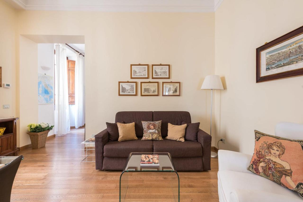 Charming 2Bed Apartment Overlooking Duomo - Hosted By Sweetstay فلورنس المظهر الخارجي الصورة