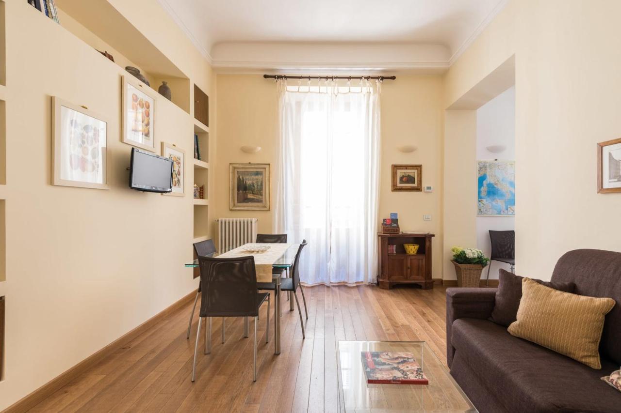 Charming 2Bed Apartment Overlooking Duomo - Hosted By Sweetstay فلورنس المظهر الخارجي الصورة