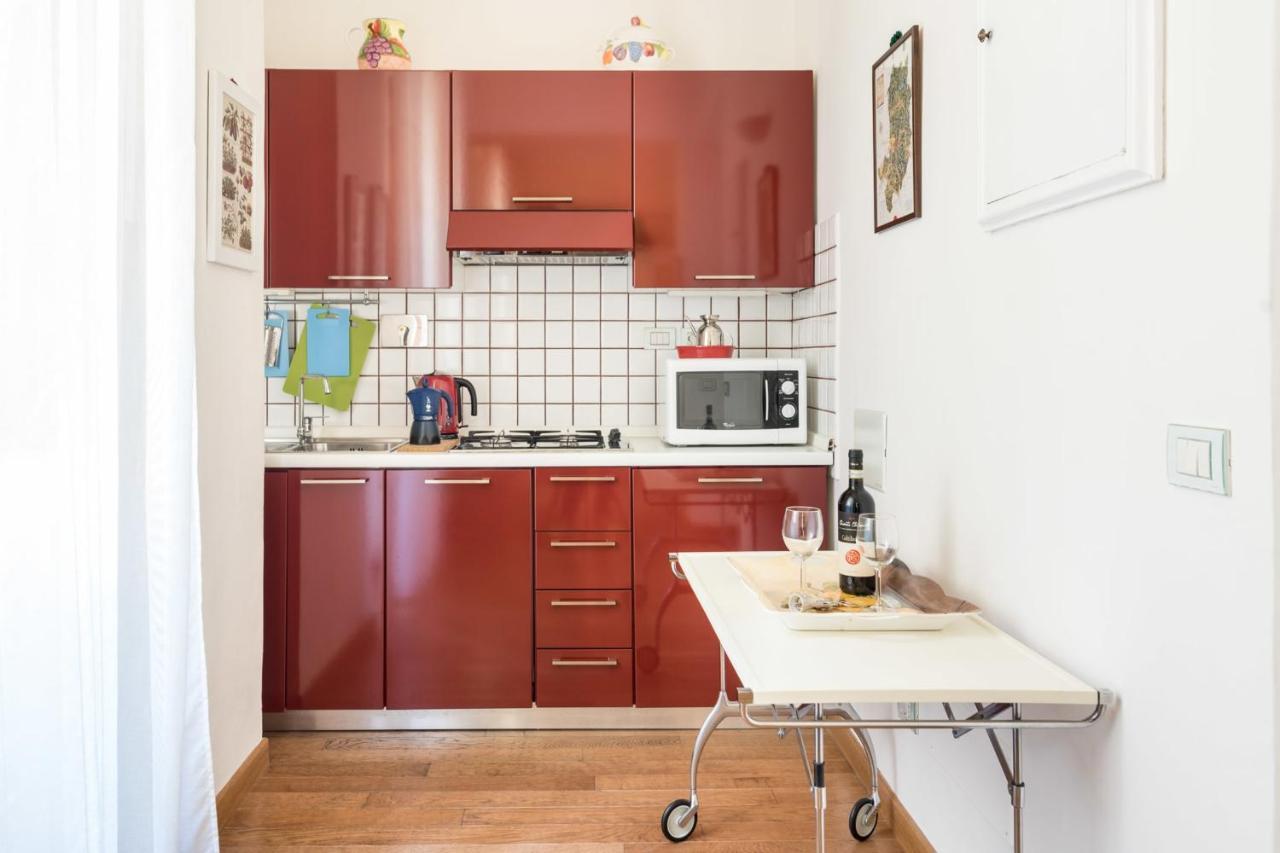 Charming 2Bed Apartment Overlooking Duomo - Hosted By Sweetstay فلورنس المظهر الخارجي الصورة